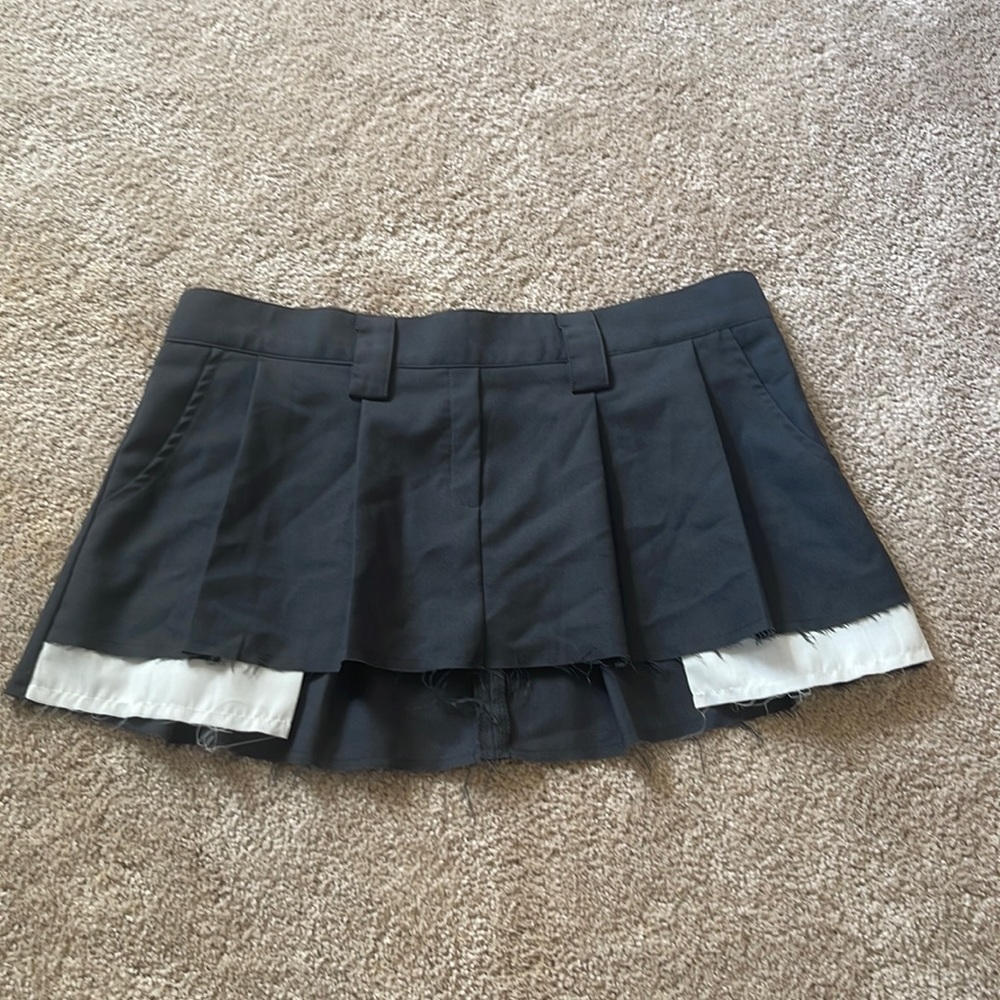 Lioness Mini Pleaded Skirt